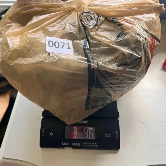 Crofton 4 Quart Floral Casserole Pot with Lid Whote Red Blue 5 x 11 inches - Picture 11 of 12